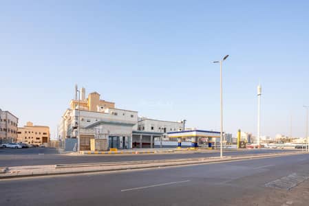 Gas Station for Sale in North Jeddah, Jeddah - A station for sale in Jeddah, Al-Murrah neighborhood, on three streets, with an area of 1658 square meters. Gas Station for Sale in North Jeddah, Jeddah - A station for sale in Jeddah, Al-Murrah neighborhood, on three streets, with an area of 1658 square meters.