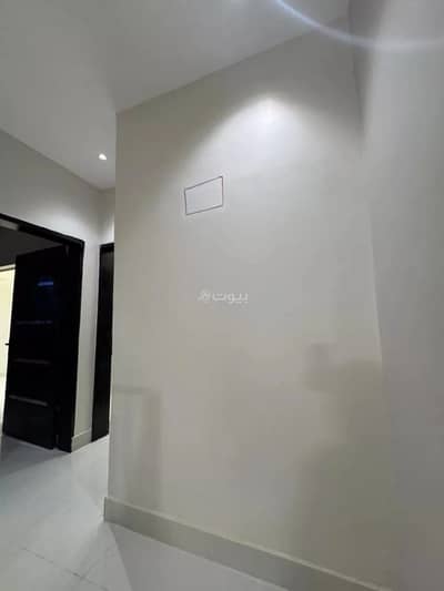 3 Bedroom Floor for Sale in East Riyadh, Riyadh - Floor for Sale in Al Janadriyah, East Riyadh