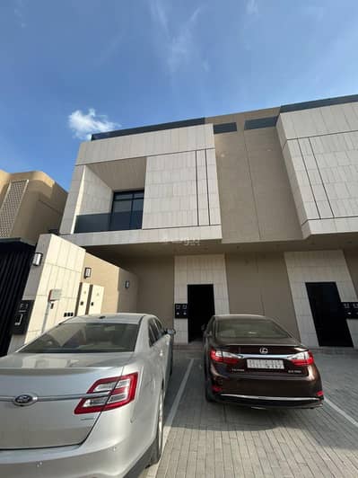 4 Bedroom Floor for Rent in North Riyadh, Riyadh - Second floor for rent in Al Narcissus neighborhood in the Rahaba project. A distinctive location close to all services and main roads.