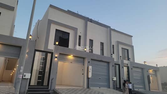 4 Bedroom Flat for Sale in King Fahd Suburb, Dammam - Apartment For Sale in King Fahd Suburb, Dammam