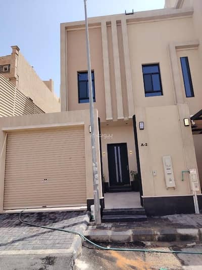 Floor for Sale in East Riyadh, Riyadh - A luxurious ground floor for sale in Al Monshah (Al-Monseha) district