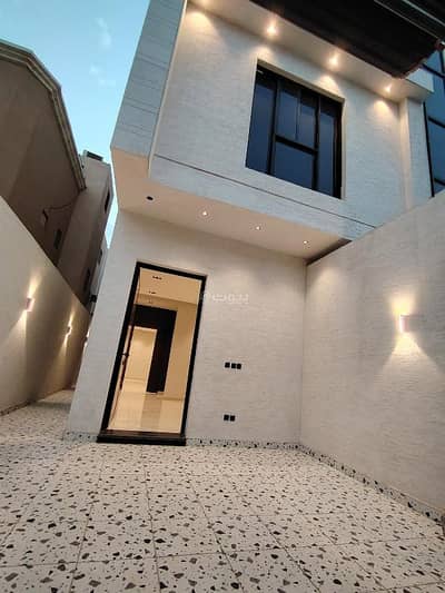 4 Bedroom Floor for Sale in East Riyadh, Riyadh - Luxurious ground floor for sale in Al-Yarmouk neighborhood