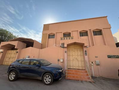 7 Bedroom Villa for Sale in North Riyadh, Riyadh - Villa for sale with land value 7 Bedroom Villa for Sale in North Riyadh, Riyadh - Villa for sale with land value
