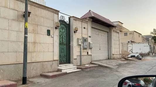 10+ Beds Villa for Sale in North Riyadh, Riyadh - Villa For Sale in Al Mathar Al Shamali, Riyadh