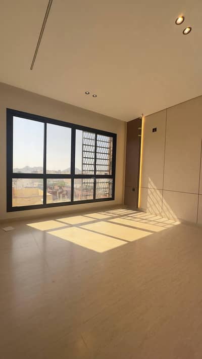 5 Bedroom Flat for Sale in Al Khadra Neighborhood, Makkah - Modern apartments in Al-Khodra neighborhood, an exceptional location, 5 rooms at a price of 600,000 5 Bedroom Flat for Sale in Al Khadra Neighborhood, Makkah - Modern apartments in Al-Khodra neighborhood, an exceptional location, 5 rooms at a price of 600,000