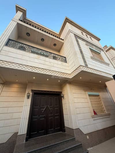 7 Bedroom Villa for Sale in North Jeddah, Jeddah - 7-bedroom villa for sale in Al-Hamdaniah, Jeddah 7 Bedroom Villa for Sale in North Jeddah, Jeddah - 7-bedroom villa for sale in Al-Hamdaniah, Jeddah