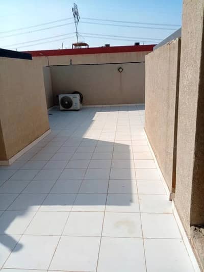 4 Bedroom Floor for Sale in East Riyadh, Riyadh - Floor for sale in Al Munsiyah, East Riyadh