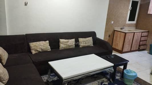 1 Bedroom Flat for Rent in Al Qazaz, Dammam - Room with a living room and a bathroom - Unit 14