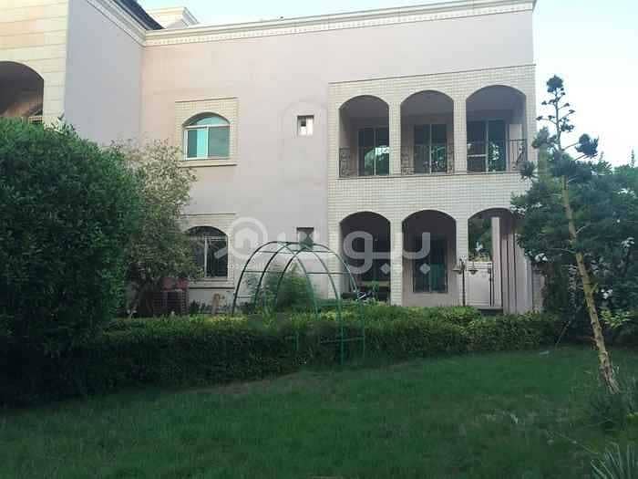 Furnished Villa two Floors and Annex For Sale in Al Rehab, North Jeddah