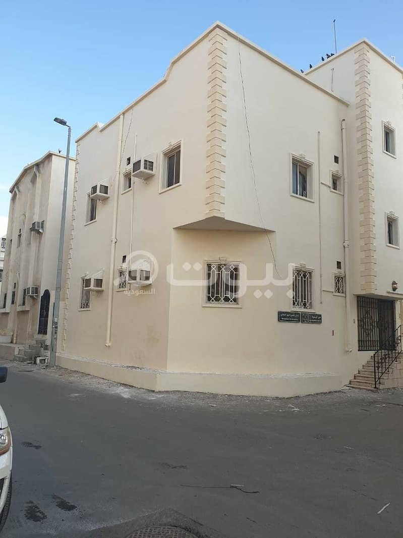 عمارة سكنية للبيع في الربوة، شمال جدة | دورين و ملحق