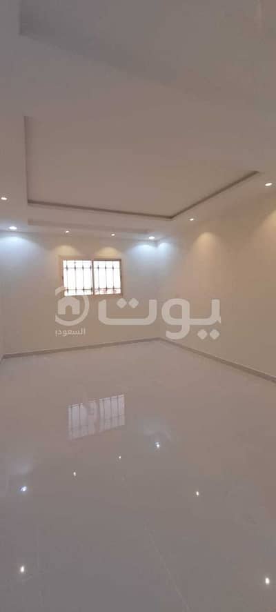 5 Bedroom Villa for Sale in Riyadh, Riyadh Region - Duplex for sale | stairs and hall in Al Aziziyah, South Riyadh | 300 sqm