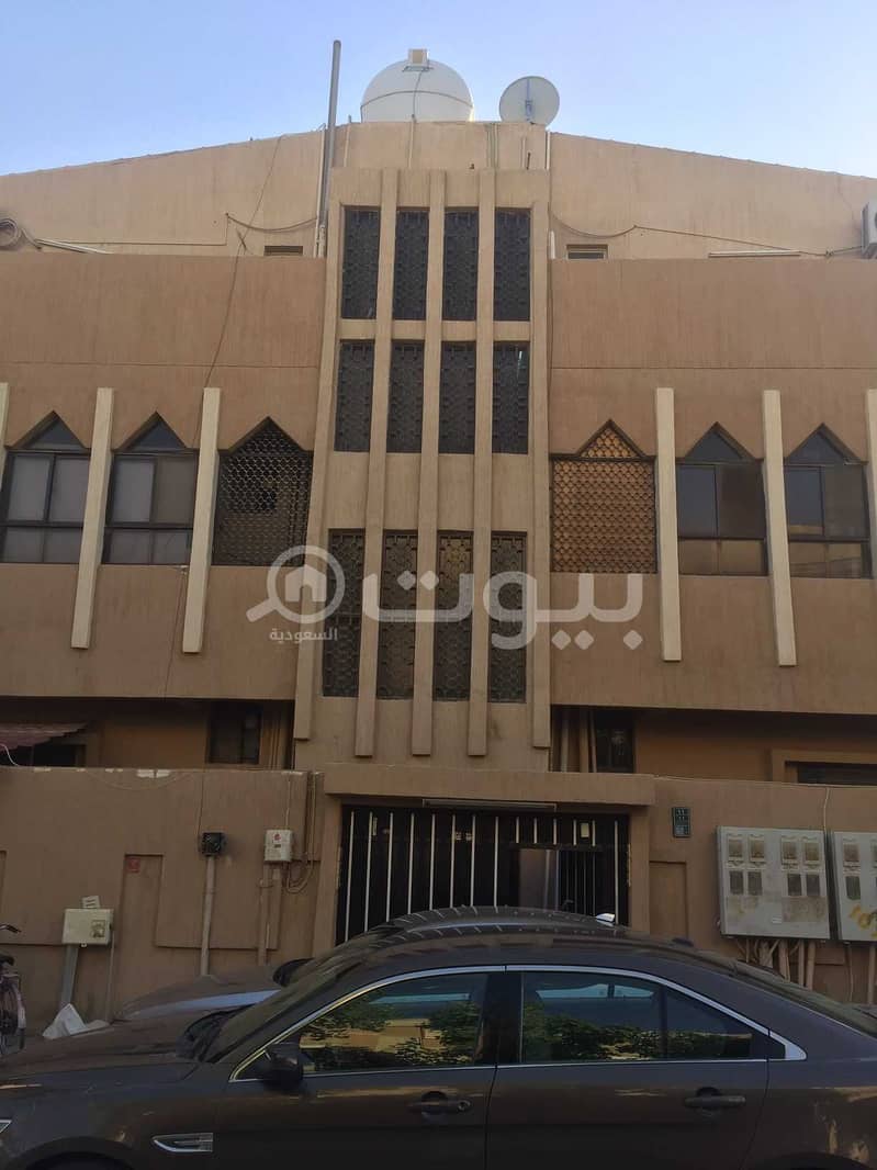 Apartment in the roof for rent in Al Wurud, North Riyadh