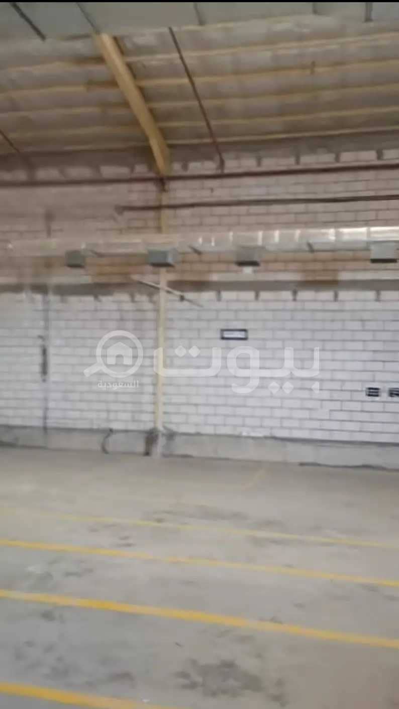Warehouse For Rent With An Area Of 1250 SQM, In Al Sulay