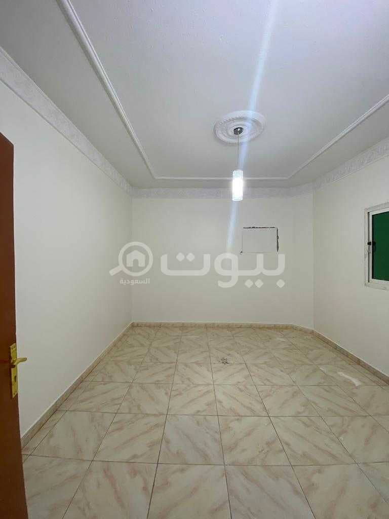 شقة عائلية مجددة بالكامل للإيجار باليرموك، شرق الرياض