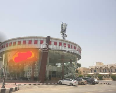 صالة عرض  للايجار في الرياض، منطقة الرياض - معارض فاخرة للإيجار بمساحة 4000 م2 تقريباً بالربوة