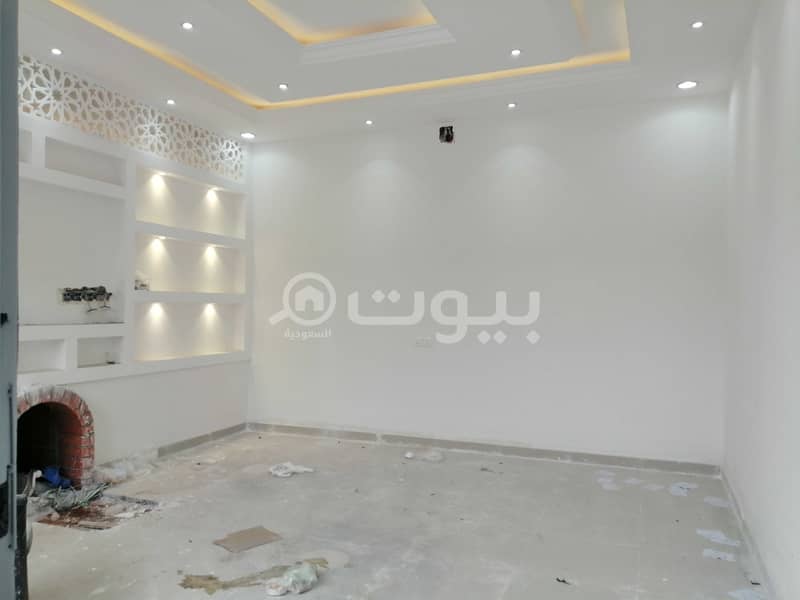Villa roof 388 SQM with a Pool for sale in Al Rimal, East Riyadh