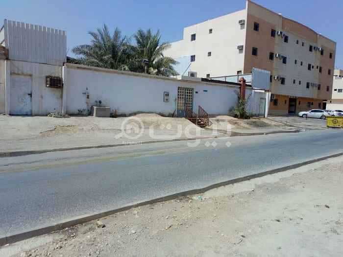 Commercial land with istiraha for sale in Badr, south of Riyadh