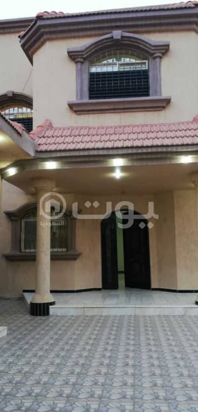 5 Bedroom Villa for Sale in Hail, Hail Region - Floor with two apartments for sale in Al Masyaf, Hail