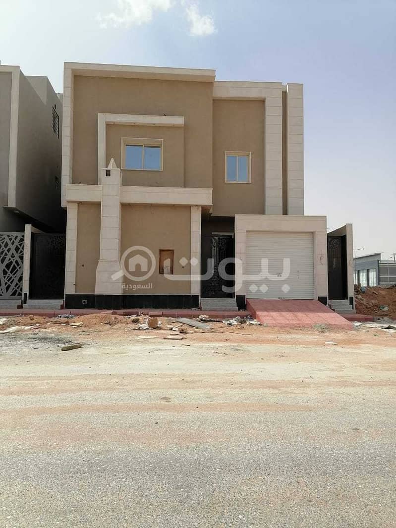 For sale Villa internal staircase in Al Yarmuk, East of Riyadh