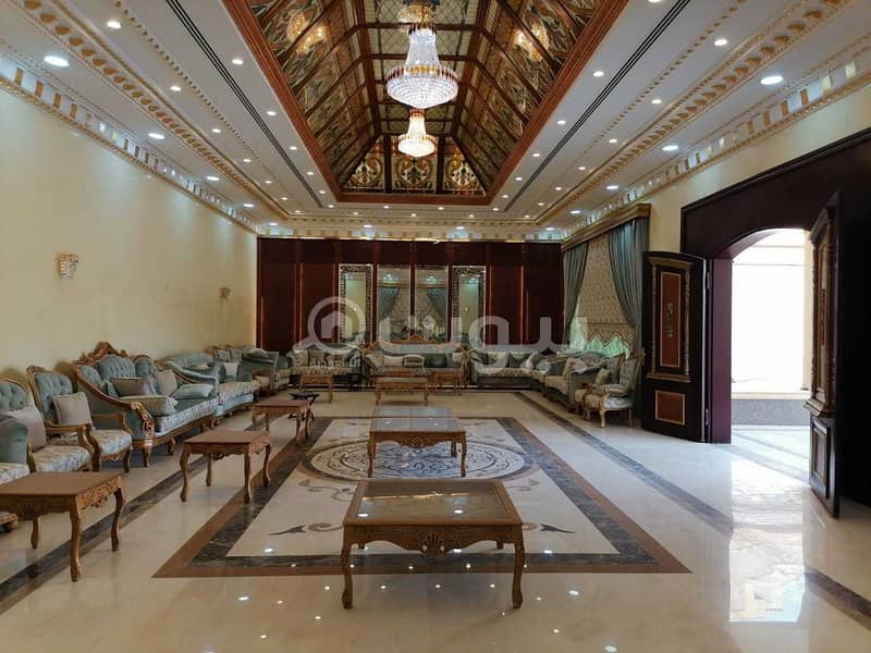 قصر مع مسبح وملحقين للبيع بحي عرقة، غرب الرياض