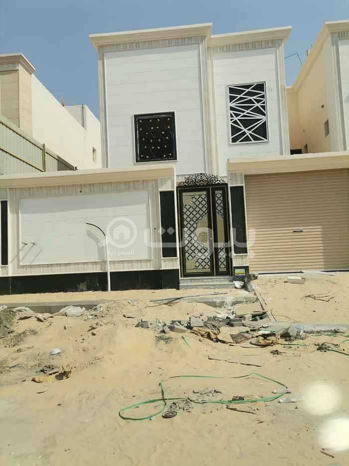 Spacious duplex Villa 250 SQM for sale in King Fahd Suburb, Dammam