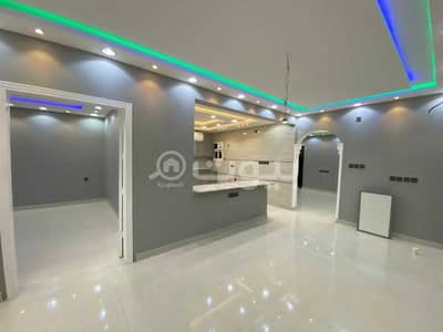 5 Bedroom Flat for Rent in Khamis Mushait, Aseer Region - 3 new apartments for rent in Al Tahliyah, Khamis Mushait