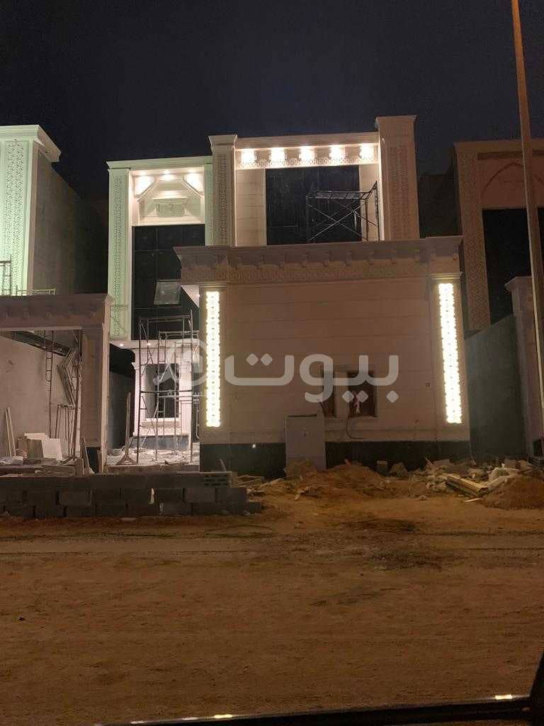 Villa with 2 apartments and internal staircase for sale in Al Maizilah district, east of Riyadh | 6 BR