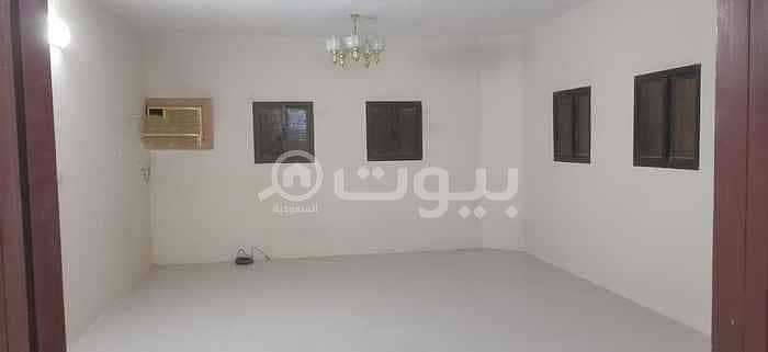 دور مع كراج للإيجار في حي العريجاء الغربية، غرب الرياض دور مع كراج للإيجار في حي العريجاء الغربية، غرب الرياض