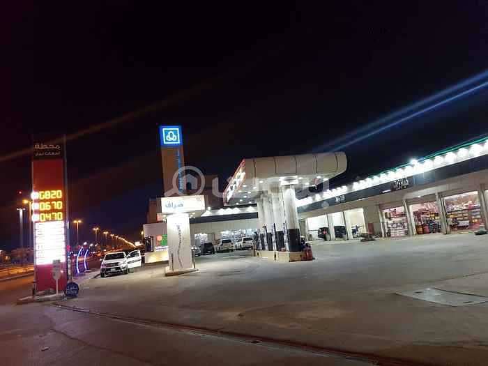 محل داخل محطة للإيجار في ظهرة لبن، غرب الرياض محل داخل محطة للإيجار في ظهرة لبن، غرب الرياض