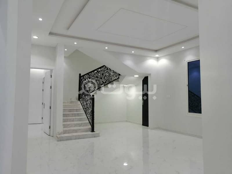 Villa an internal staircase with the possibility of establishing an apartment in Al Qadisiyah, East Riyadh