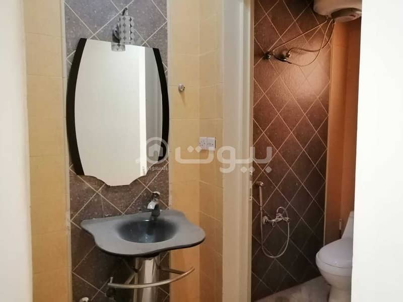 شقة عزاب مع السطح للإيجار في الحزم، غرب الرياض 87460234 بيوت السعودية