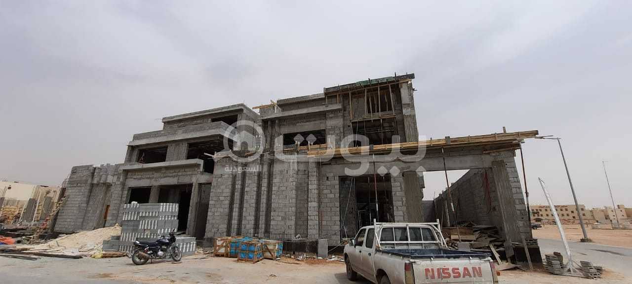 Indoor staircase villas and apartment for sale in Al Munsiyah, East Riyadh