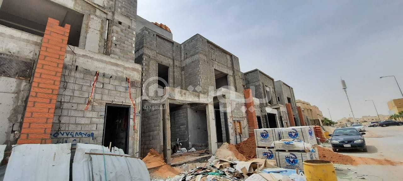 Villas | Internal Staircase and 2 apartments for sale in Al Munsiyah, East of Riyadh