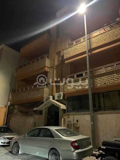 Residential Building for Sale in Al Khobar, Eastern Region - Residential Building | 6 Apartments for sale in Madinat Al Umal, Al Khobar