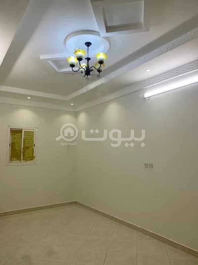 شقة 3 غرف نوم للايجار في الرياض، منطقة الرياض - شقة مع حوش صغير للإيجار في حي ظهرة لبن، غرب الرياض