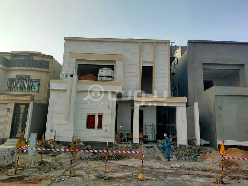For sale villa | stairs in the hall and 2 apartments in Al Rimal Al Dahabi, east of Riyadh