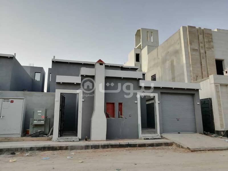 Ground floor with availability for establishing 3 apartments for sale in Al Rimal, east of Riyadh
