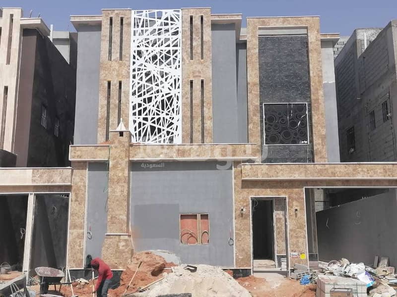 Villas for sale internal stairs and 2 apartments in Al Rimal, East Riyadh
