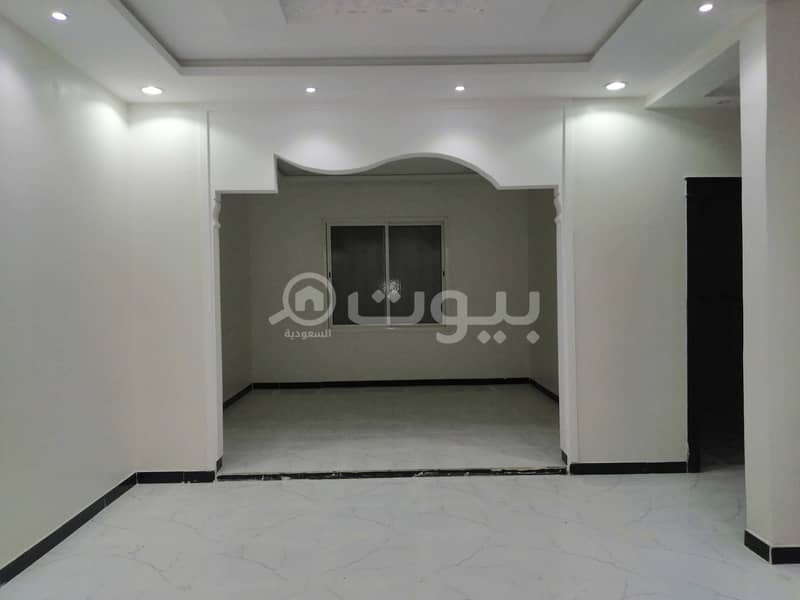 Internal staircase villa for sale in Al Dar Al Baida, east of Riyadh