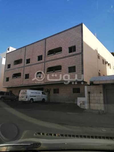 عمارة سكنية 3 غرف نوم للبيع في جدة، المنطقة الغربية - عمارة للبيع في حي المروة، شمال جدة | 702م2