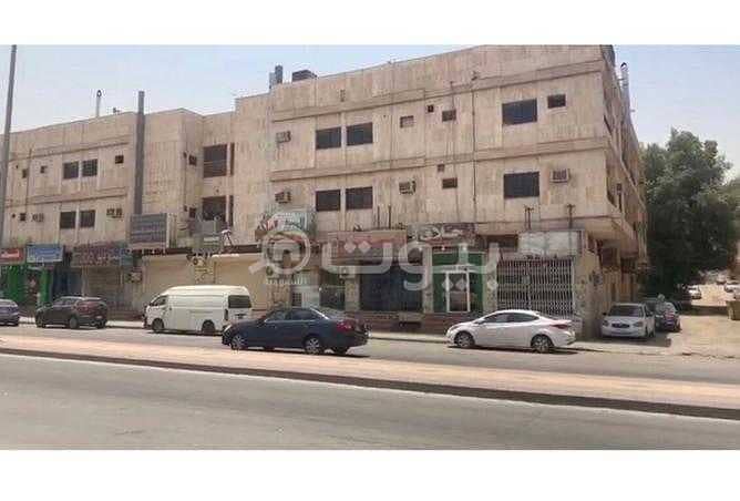 للبيع عمارة سكنية مع محلات في غبيرة، وسط الرياض
