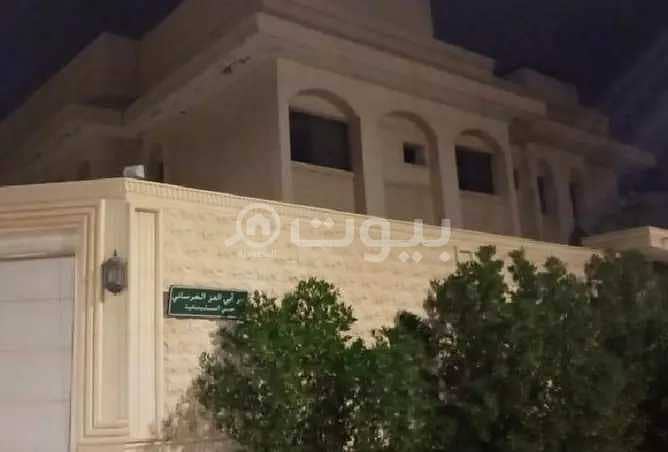 Corner villa (old) for sale in Al Sulaymaniah, Riyadh