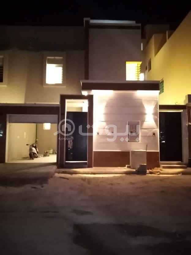 فيلا دوبلكس جديدة للبيع بحي المونسية، الرياض |250م2