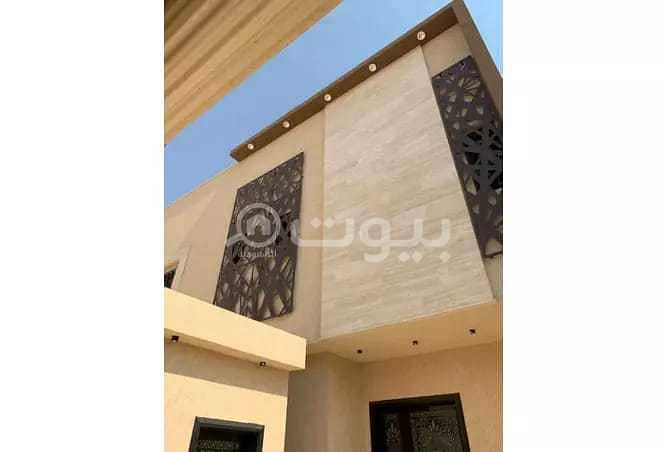 Villa floor and 3 apartments for sale in Al Arid district, north of Riyadh