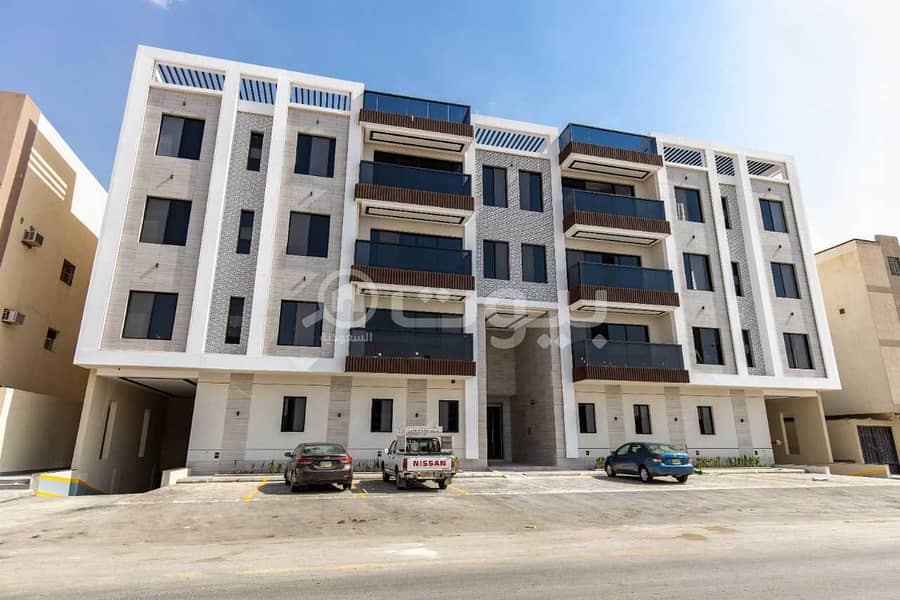 شقة واسعة بمساحة 596م2 للبيع بحي الياسمين، شمال الرياض