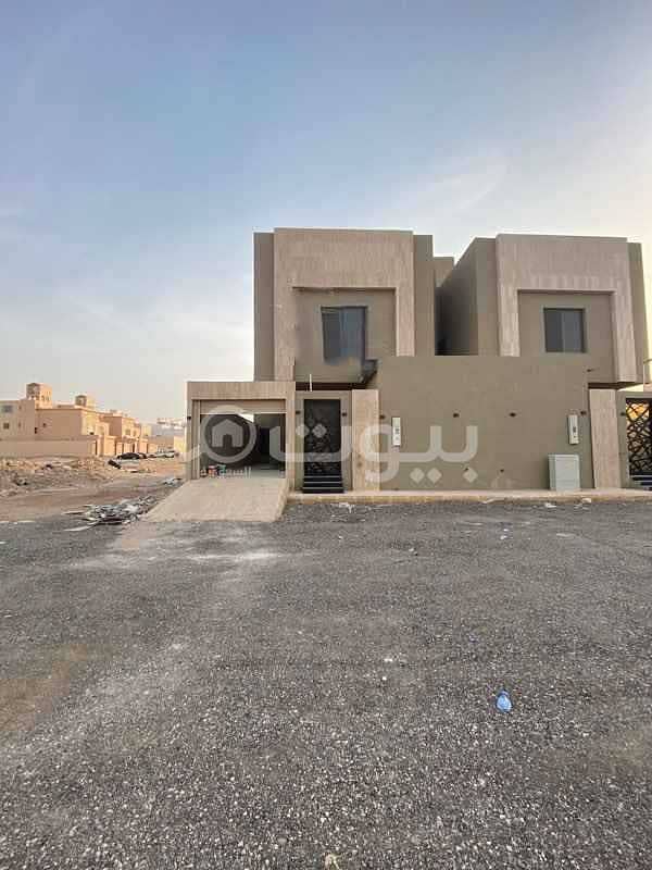 فيلا درج صالة للبيع بحي المهدية غرب الرياض