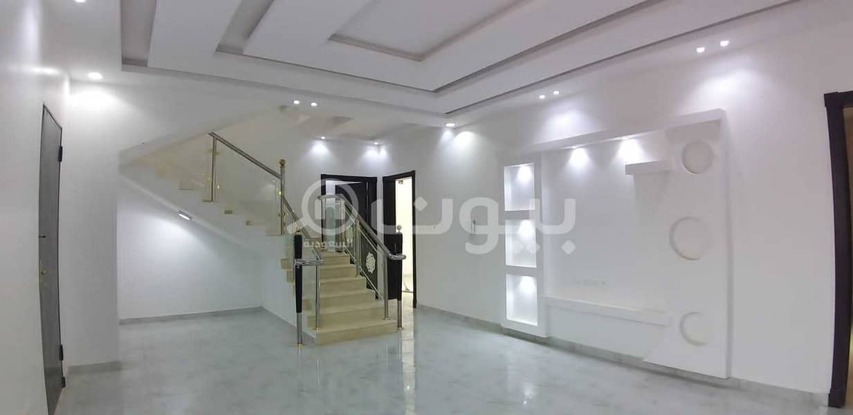 Villa with 2 apartments for sale in Al Aziziyah District, South of Riyadh