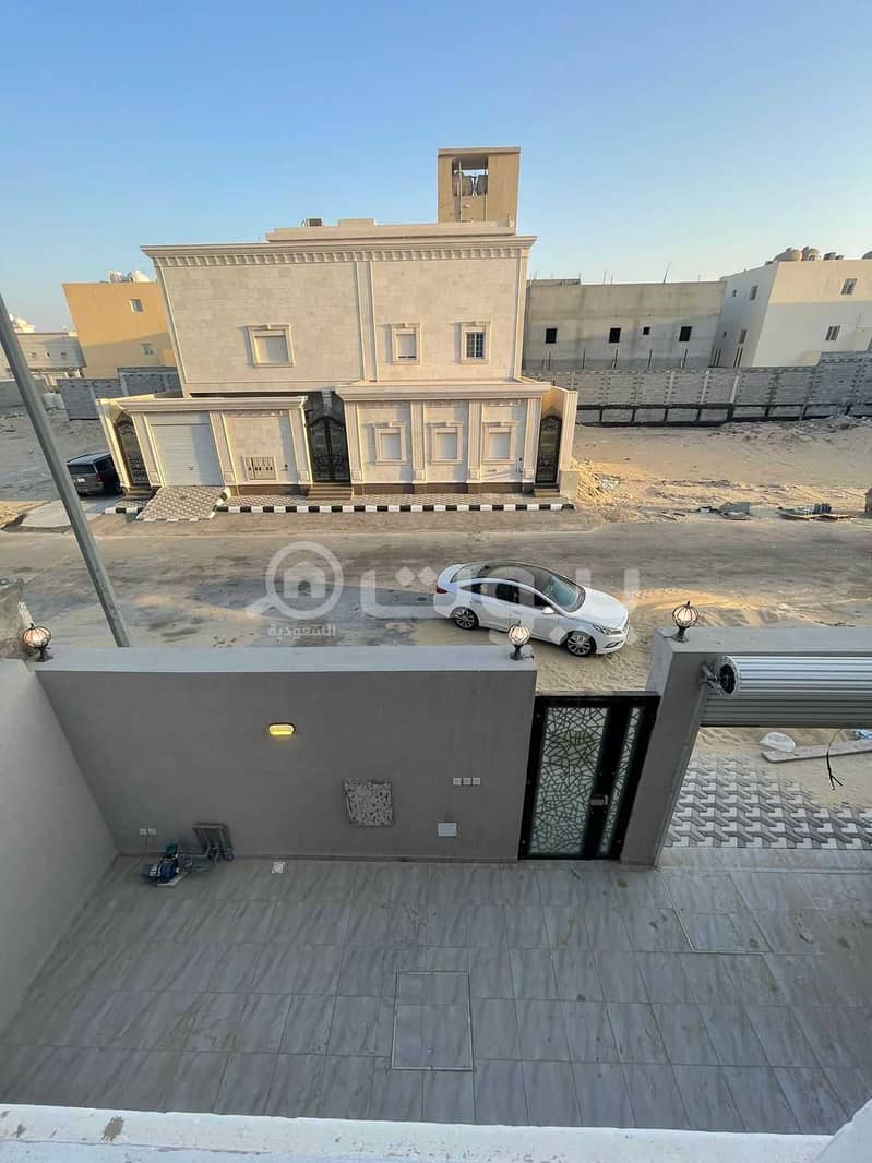 Semi-Detached Villa For Sale In King Fahd Suburb, Dammam