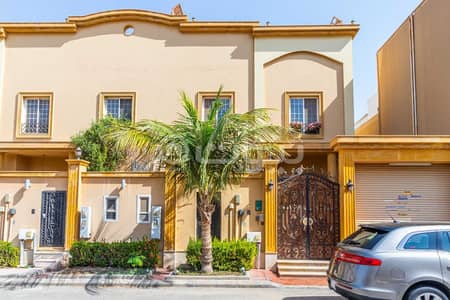 4 Bedroom Villa for Rent in Jeddah, Western Region - Luxury Villa With A Swimming Pool For Rent In Al Muhammadiyah, North Jeddah