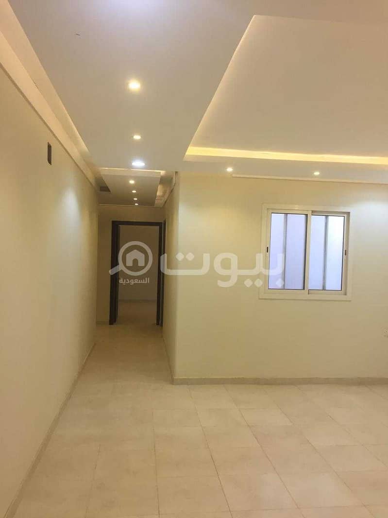 شقة مع سطح خاص للإيجار في حي الوادي، شمال الرياض